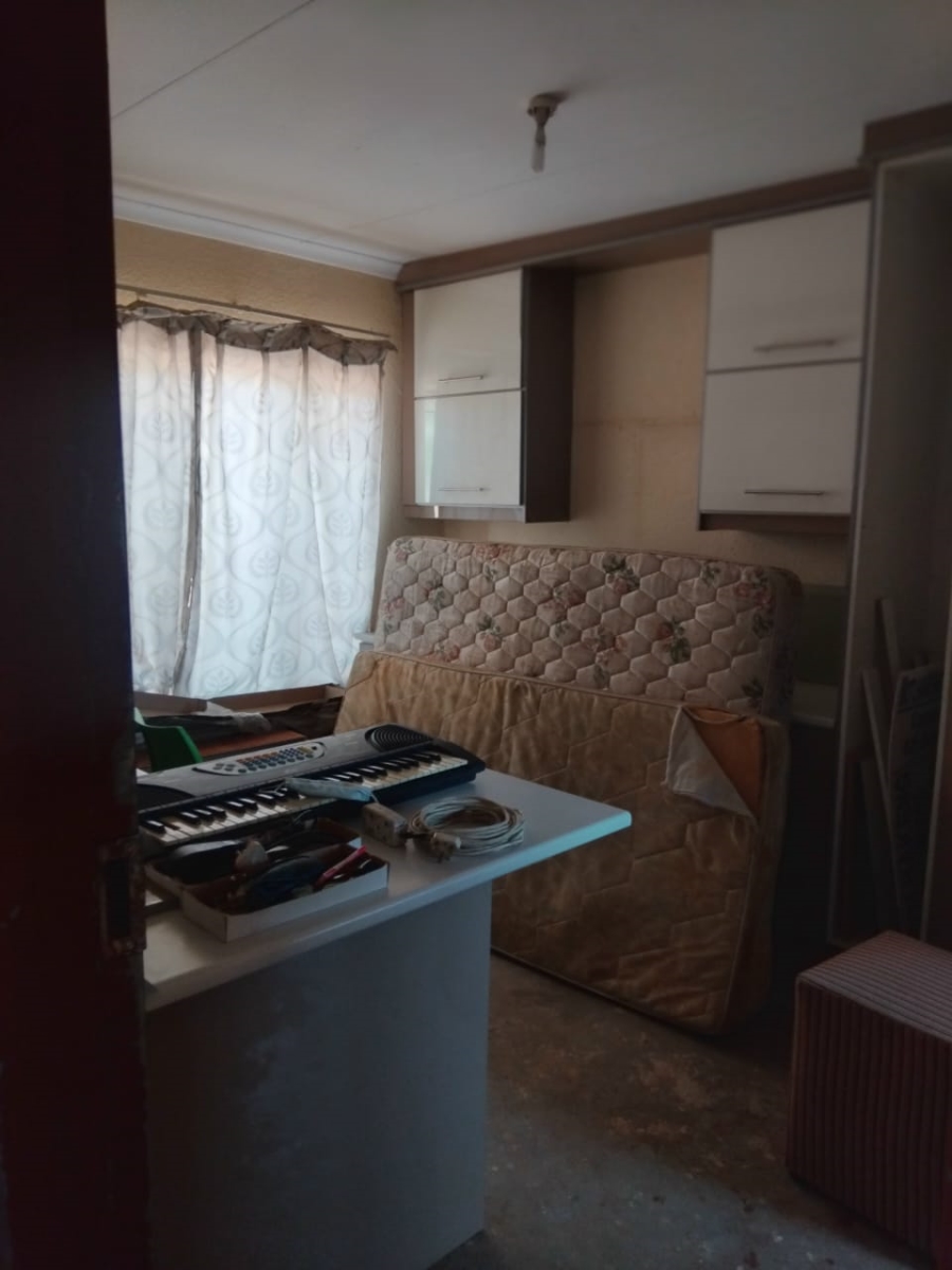 2 Bedroom Property for Sale in Tlhabane West North West